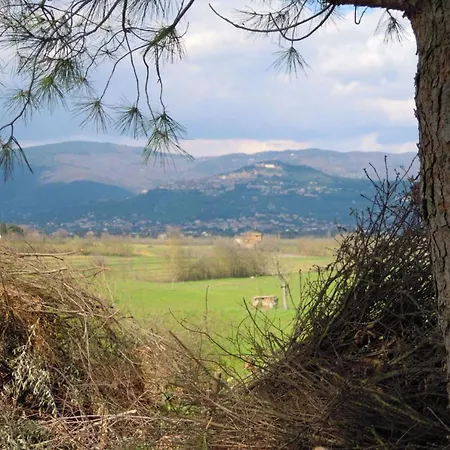 Apartment Le Casine-perignano-spinelli Sleeps 6 *