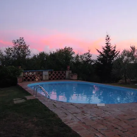 Le Casine-perignano-spinelli Sleeps 6