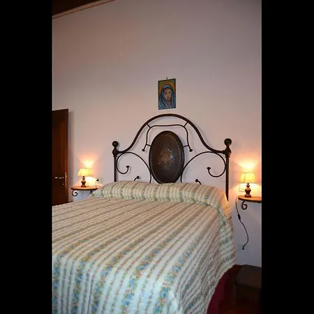 Le Casine-perignano-spinelli Sleeps 6 *