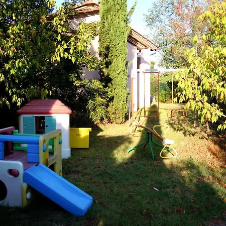 Le Casine-perignano-spinelli Sleeps 6 Apartment Cortona