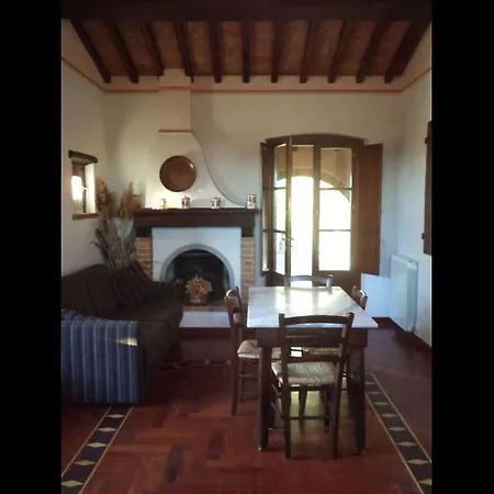 Apartment Le Casine-perignano-spinelli Sleeps 6 *